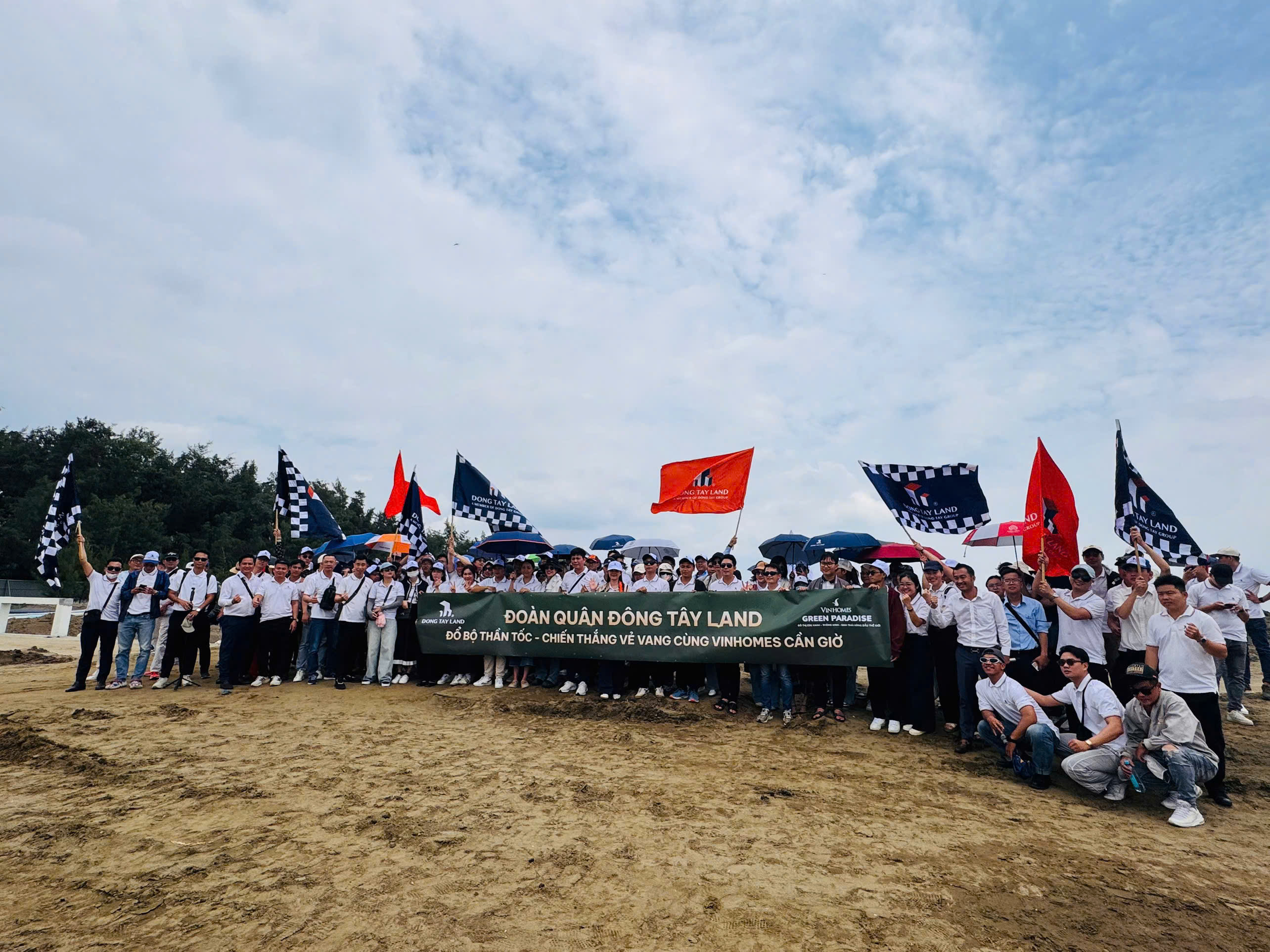 Đông Tây Land với hới 400 sale tham quan dự án